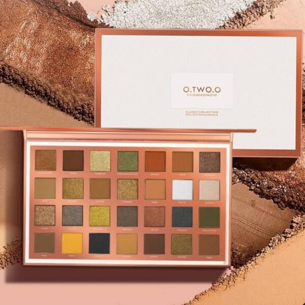 O.TWO.O Eyeshadow palette