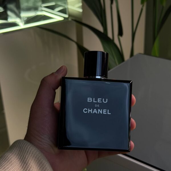 BLEU CHANEL