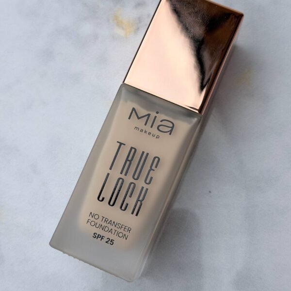 Mia Makeup