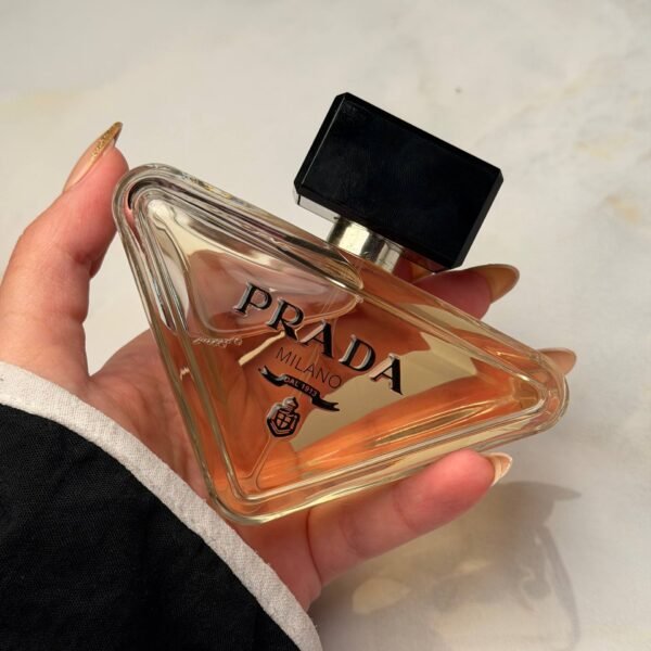 Prada Paradoxe
